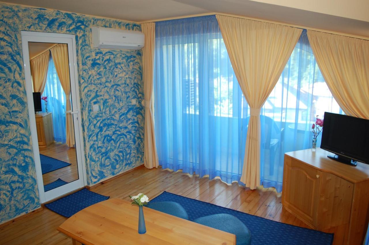 Hotel Complex Harmony/Комплекс Хармония à Tryavna Extérieur photo