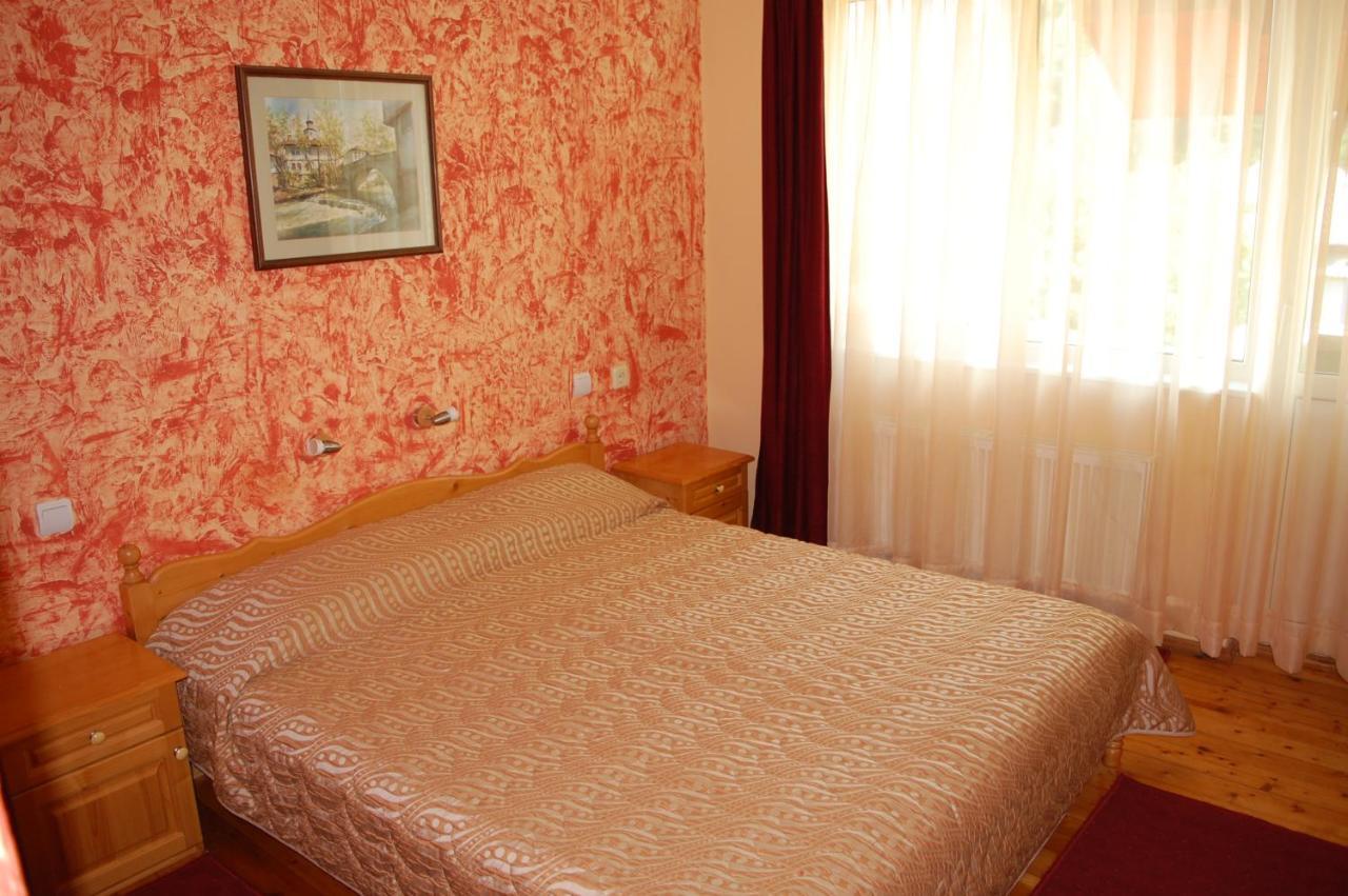 Hotel Complex Harmony/Комплекс Хармония à Tryavna Extérieur photo