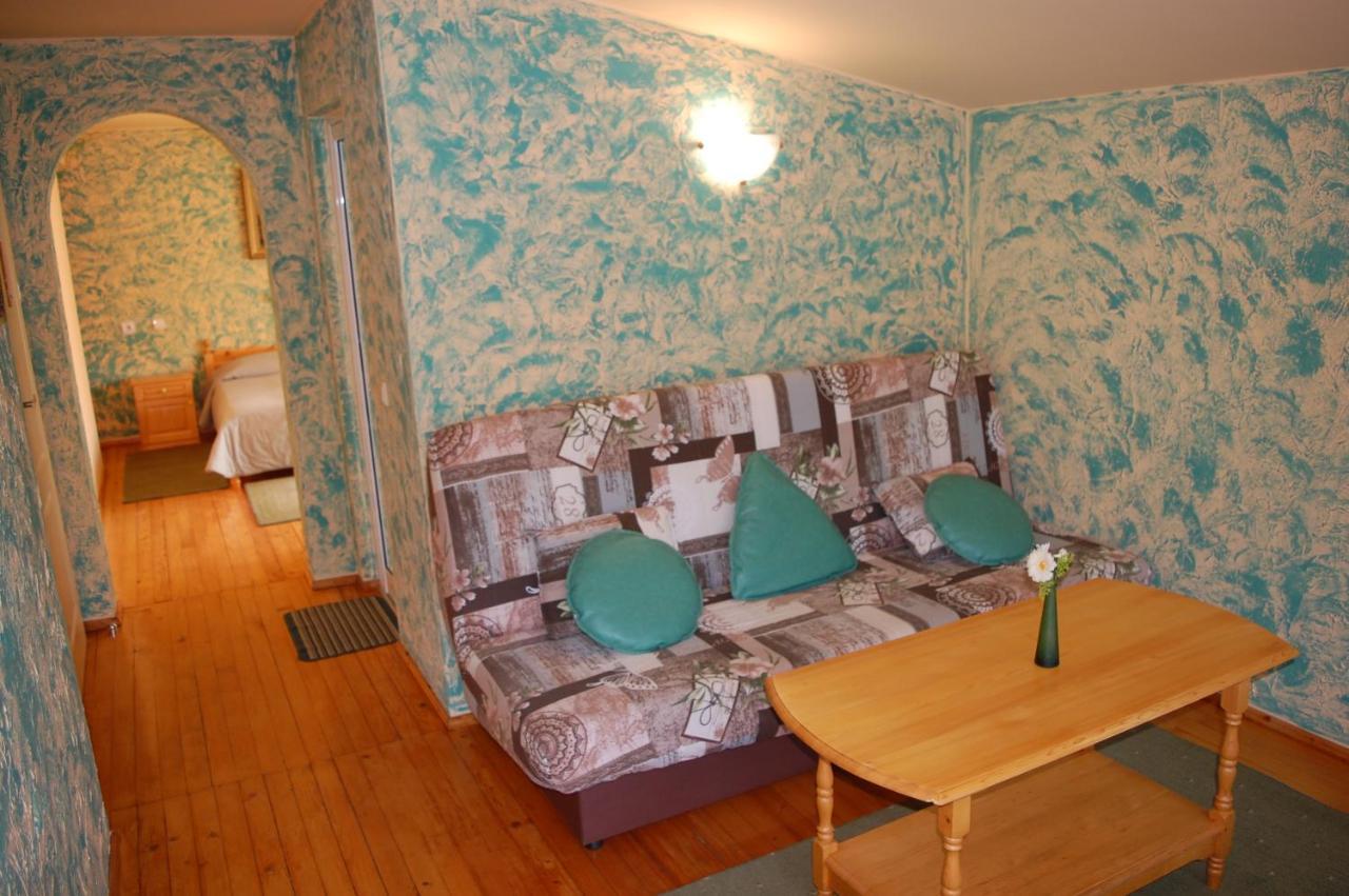 Hotel Complex Harmony/Комплекс Хармония à Tryavna Extérieur photo