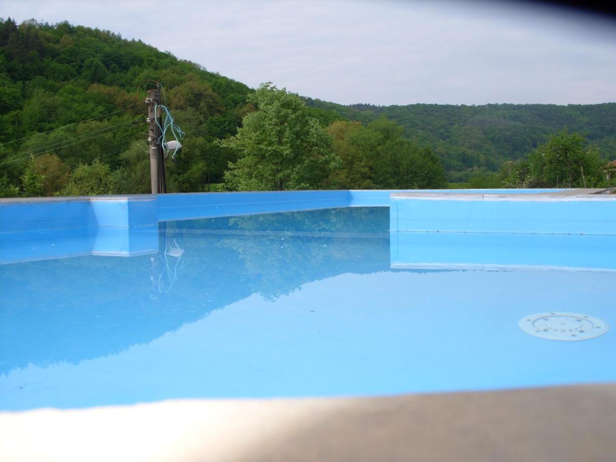 Hotel Complex Harmony/Комплекс Хармония à Tryavna Extérieur photo